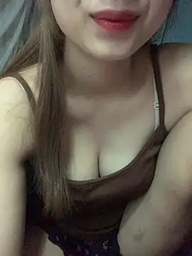 Snapshot of Julyy_girl chatting on July 2026 01:54:01 PM Julyy girl online show from July 2026 01:54:01 PM