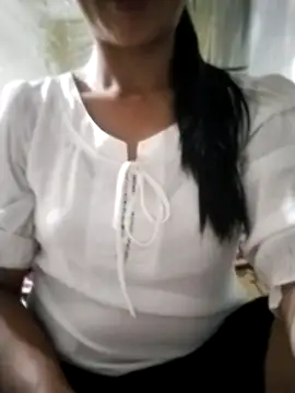 Helen-nn online show from June 2026 01:28:02 PM