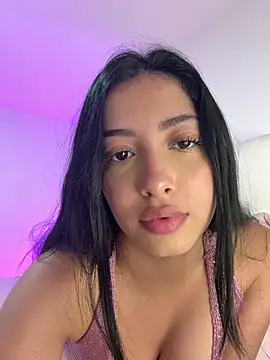 BellaSofyyy online show from July 2026 07:58:01 PM