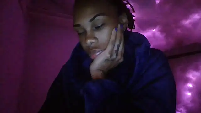 Opal Rainbow online show from November 2025 04:01:02 AM