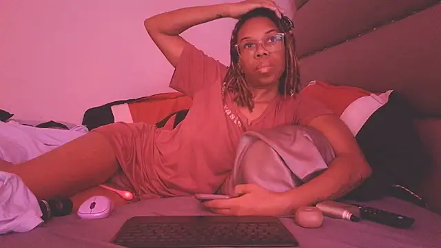 Opal Rainbow online show from April 2026 04:20:02 PM