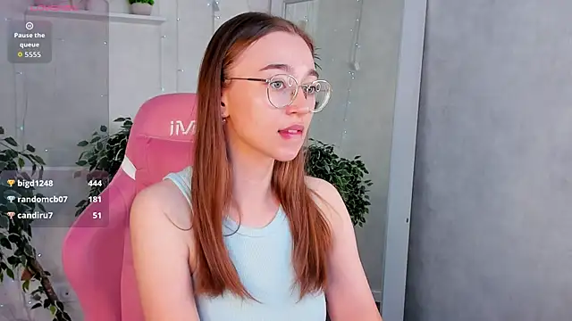 Lucy Green online show from June 2026 05:12:01 AM