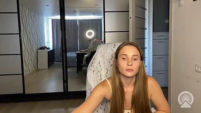 Miss Luna meow online show from July 2026 02:47:02 PM