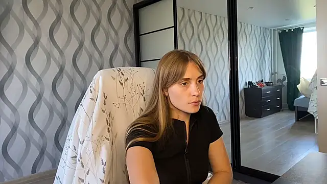 Miss Luna meow online show from July 2026 03:51:02 PM