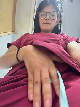 Mia Alanna online show from July 2026 08:52:02 PM