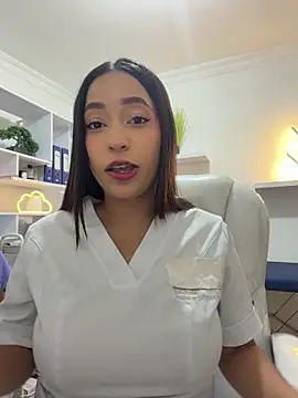 Mia Alanna online show from July 2026 07:44:02 PM