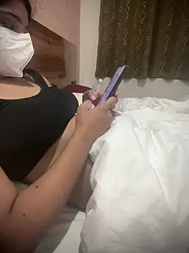 Kyaara sexy6 online show from July 2026 07:25:01 PM