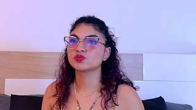 MelodyAlvarez online show from June 2026 11:10:01 AM