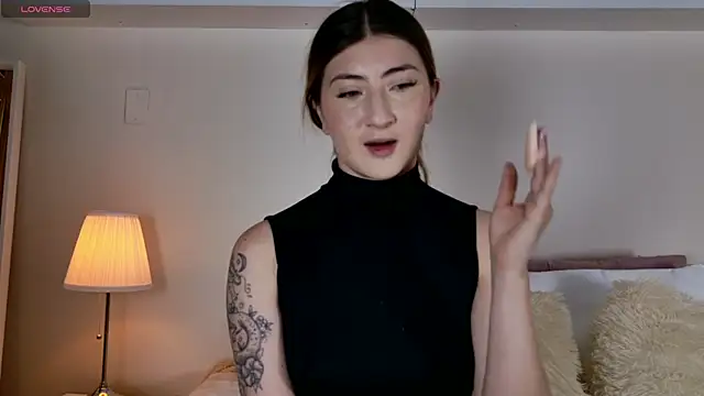 Alanna DH online show from July 2026 07:32:02 PM