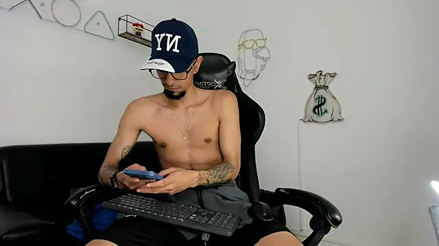 Jax Nova online show from June 2026 08:06:01 PM