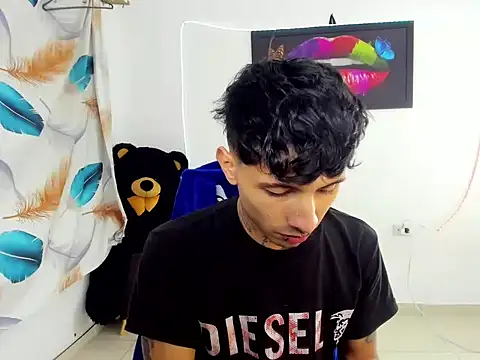 felix mSqueen online show from June 2026 02:22:03 AM
