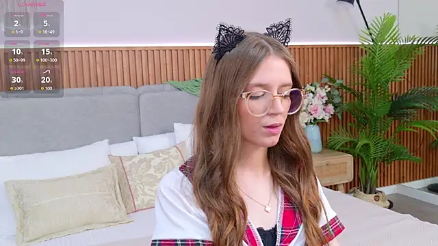 StellaMour online show from July 2026 05:20:01 PM