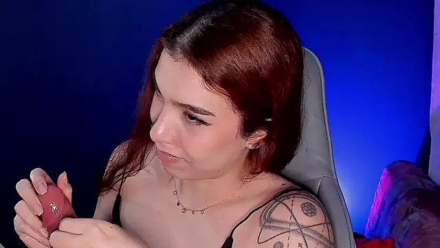 Snapshot of berryxbaby_ chatting on June 2026 11:58:02 PM berryxbaby online show from June 2026 11:58:02 PM