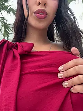 sofi-jimenez online show from July 2026 11:33:02 AM
