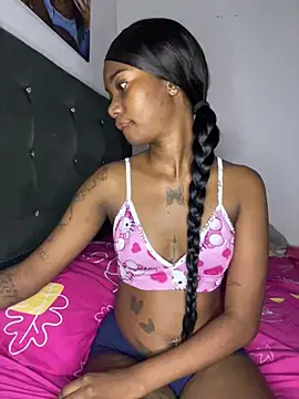 Snapshot of ShakiraThompss18 chatting on July 2026 11:19:01 AM ShakiraThompss18 online show from July 2026 11:19:01 AM