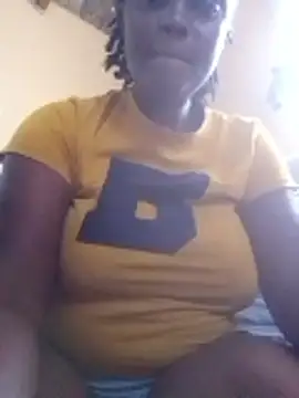 Snapshot of queen-shanty chatting on June 2026 09:14:01 AM queen-shanty online show from June 2026 09:14:01 AM