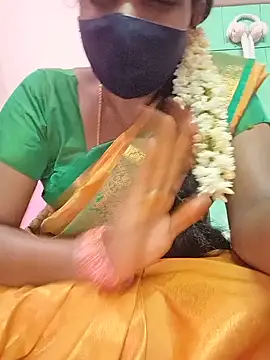 Snapshot of Tamilsexy35 chatting on June 2026 05:51:01 PM Tamilsexy35 online show from June 2026 05:51:01 PM