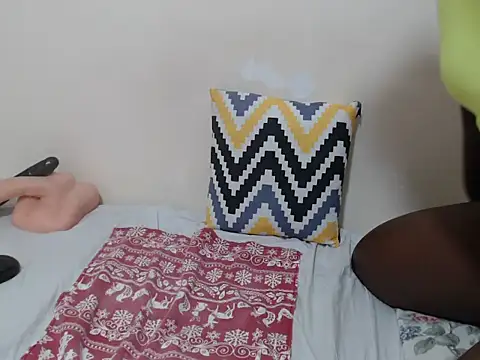 lewinne online show from July 2026 12:43:01 AM