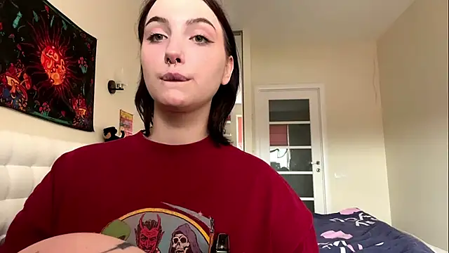 LillyPresti online show from June 2026 10:25:01 AM