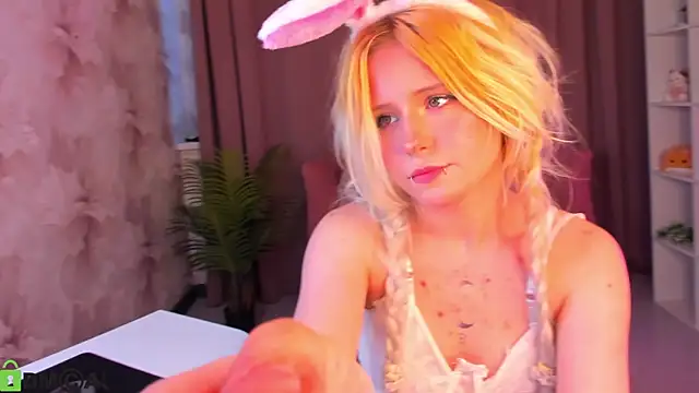 kikipeach online show from July 2026 12:21:02 PM