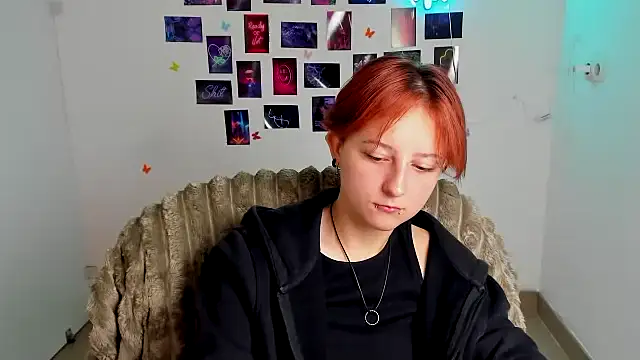 Dilara Kiss  online show from July 2026 05:52:02 AM