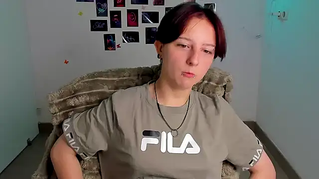 Dilara Kiss  online show from July 2026 05:15:01 AM