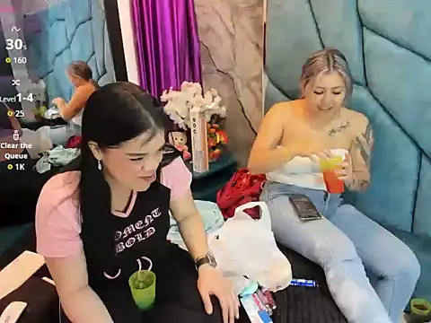 Samy Bitch online show from July 2026 01:57:02 PM