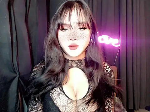 ExpensiveTiffanyxx online show from July 2026 10:45:02 AM