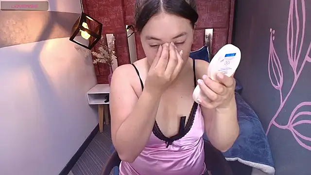Abby  Smith    online show from June 2026 06:35:02 PM