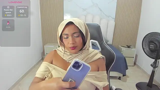 Maissa nakier online show from June 2026 01:44:02 AM