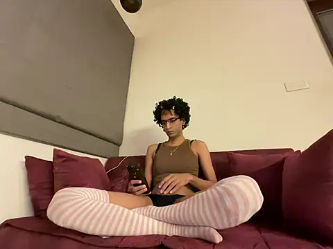 vale vzg online show from July 2026 07:00:01 PM