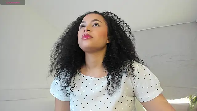 Snapshot of jadetorres_ chatting on June 2026 08:14:02 PM jadetorres online show from June 2026 08:14:02 PM