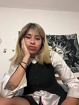sashaaaaa2026 online show from June 2026 09:48:02 PM