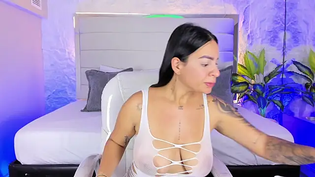 LissaBrown  online show from June 2026 07:31:02 PM