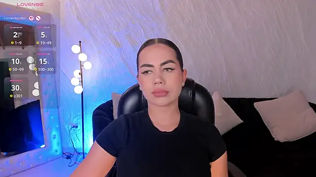 Snapshot of SabrinaMontclair chatting on July 2026 08:41:01 PM SabrinaMontclair online show from July 2026 08:41:01 PM