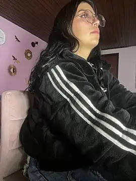 Snapshot of GabyLopez_Pink chatting on July 2026 03:17:02 AM GabyLopez Pink online show from July 2026 03:17:02 AM