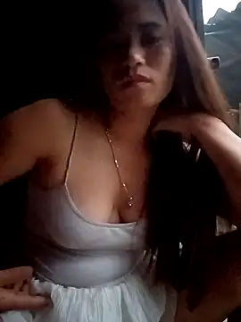 Snapshot of chychy113 chatting on June 2026 10:42:02 PM chychy113 online show from June 2026 10:42:02 PM