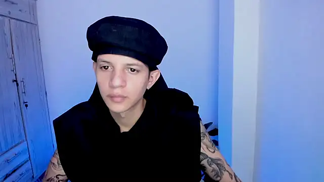 tylerrnova online show from July 2026 03:30:02 AM