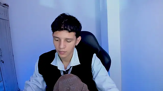tylerrnova online show from July 2026 03:35:02 AM