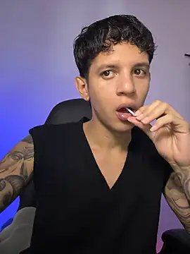 tylerrnova online show from June 2026 03:26:02 AM