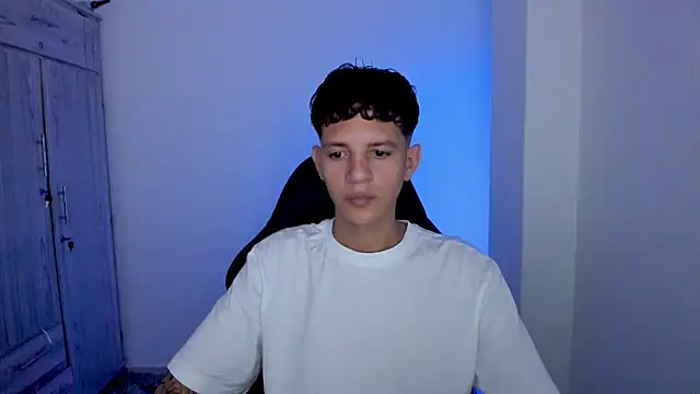 tylerrnova online show from June 2026 03:23:02 AM