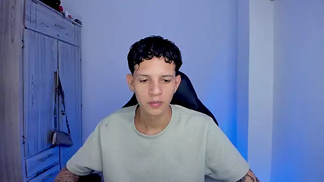 tylerrnova online show from August 2026 03:22:02 AM