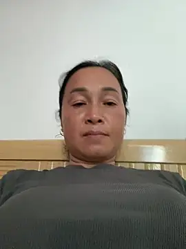 Loly hana online show from July 2026 02:44:02 AM