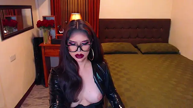 Snapshot of EXTREMELYDOME chatting on June 2026 05:57:01 AM EXTREMELYDOME online show from June 2026 05:57:01 AM