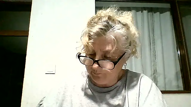 NoraMelow online show from August 2026 06:58:01 PM