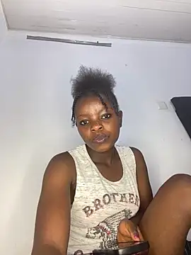 Snapshot of Tylene_Buck chatting on June 2026 07:24:01 PM Tylene Buck online show from June 2026 07:24:01 PM