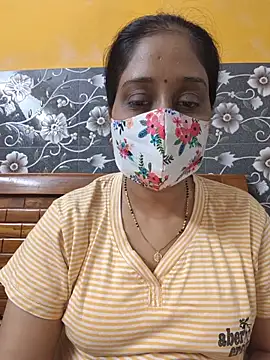 Garimaa Cherry online show from June 2026 07:58:02 PM
