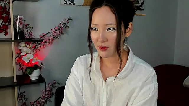 Lillie sunn online show from June 2026 10:04:01 PM