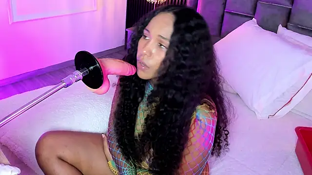 MiaBlackrose online show from July 2026 05:01:01 PM