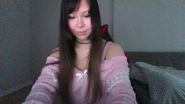 MiaSavageQueen online show from June 2026 01:17:02 PM